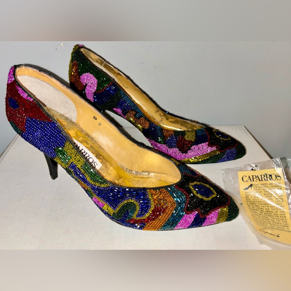 CAPARROS Multicolored Beaded Pumps w/ 3” Heels Size 9 - Picture 6 of 6